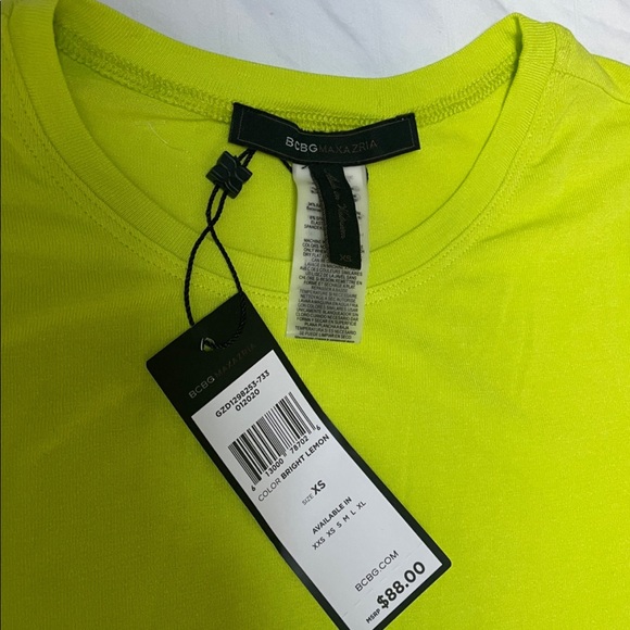 NWT BCBG MAX Azaria XS LIME GREEN TOP 88$ New - Picture 2 of 3